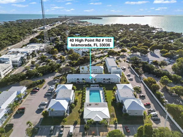 $2,975 | 40 High Point Road, Unit D102, Tavernier, FL 33070