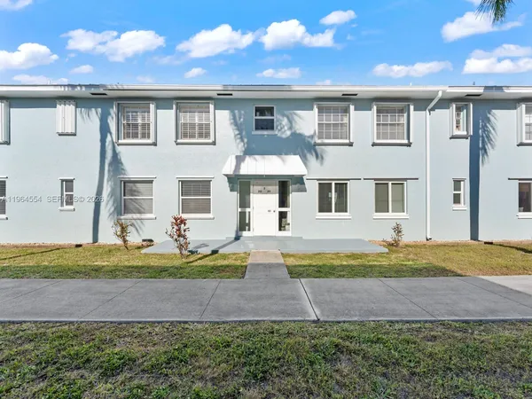 $2,975 | 40 High Point Road, Unit D102, Tavernier, FL 33070