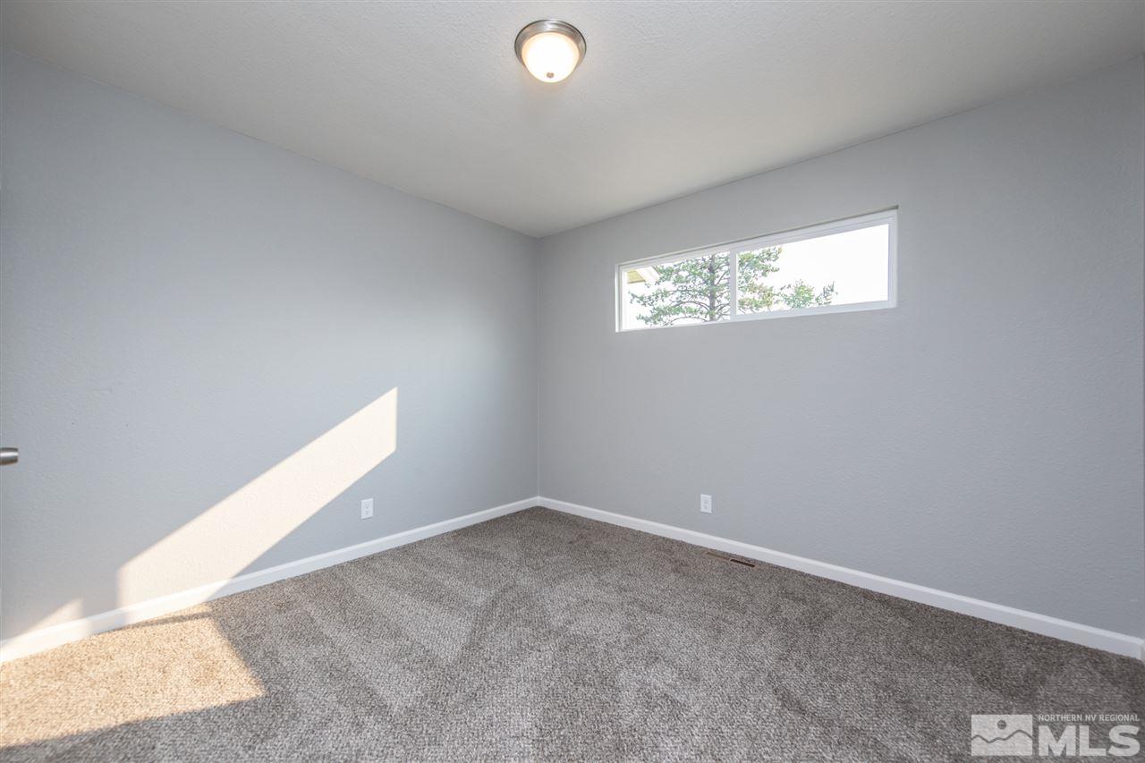 625 Akard Circle Reno, NV 89503 - Photo 17 of 27 an empty room with a window