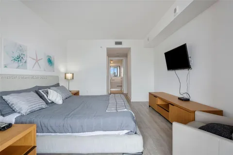 $455,000 | 2602 East Hallandale Beach Boulevard, Unit R1105, Hallandale Beach, FL 33009