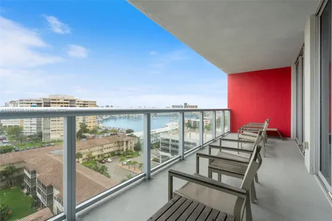 $455,000 | 2602 East Hallandale Beach Boulevard, Unit R1105, Hallandale Beach, FL 33009