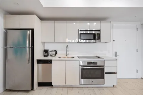 $455,000 | 2602 East Hallandale Beach Boulevard, Unit R1105, Hallandale Beach, FL 33009