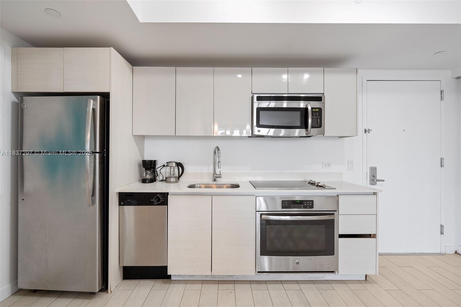 2602 East Hallandale Beach Boulevard, Unit R1105 Hallandale Beach, FL 33009 - Photo 9 of 26