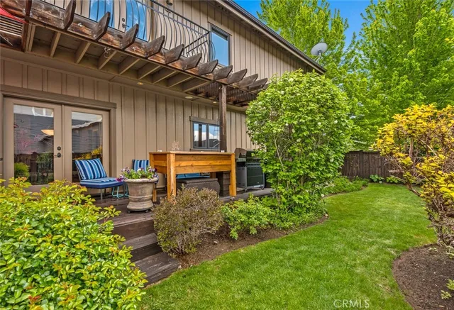 a view of outdoor space yard and patio