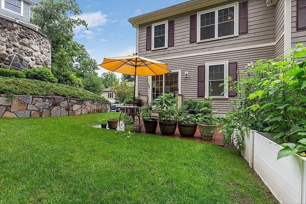 341 Marrett Road, Unit 8 Lexington, MA 02421 - Photo 26 of 30