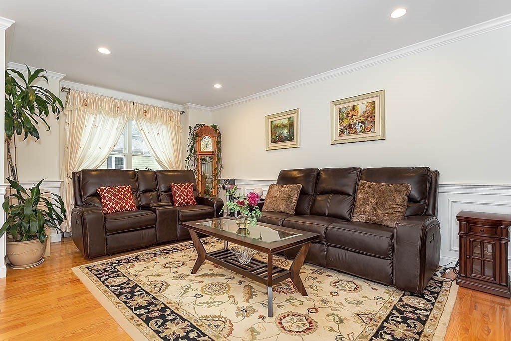 341 Marrett Road, Unit 8 Lexington, MA 02421 - Photo 4 of 30