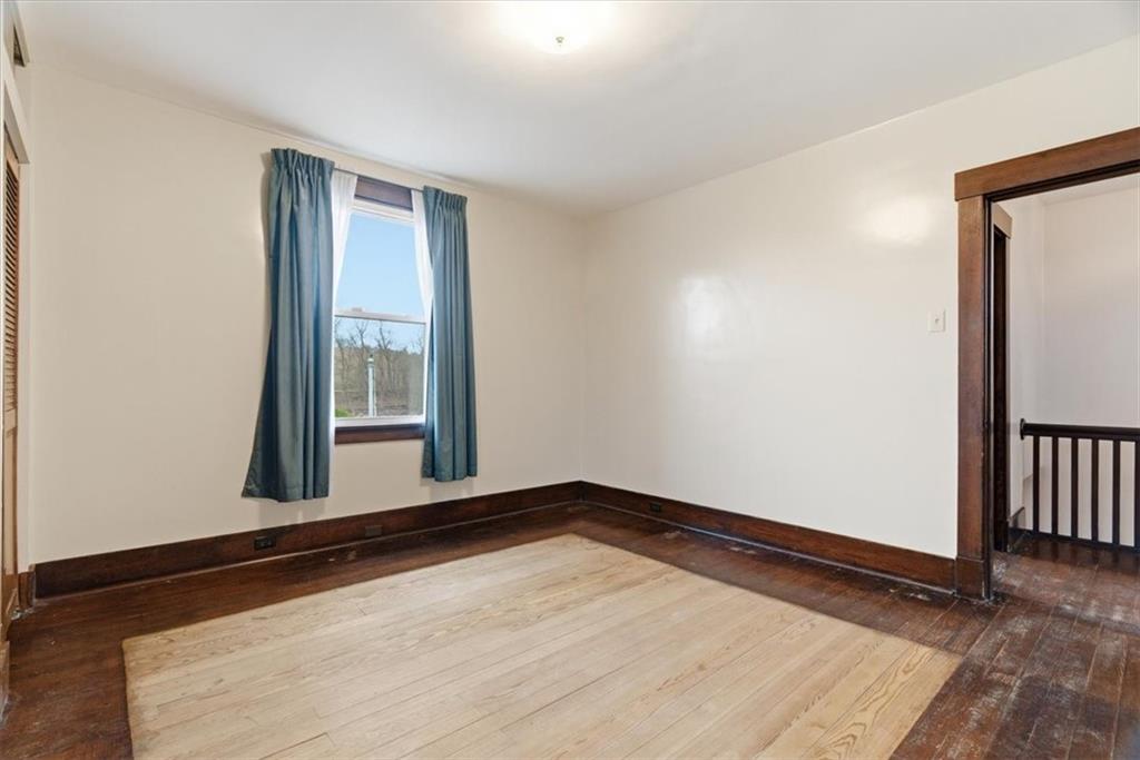 2375 East Beckert Avenue Pittsburgh, PA 15212 - Photo 21 of 28 a view of an empty room and window