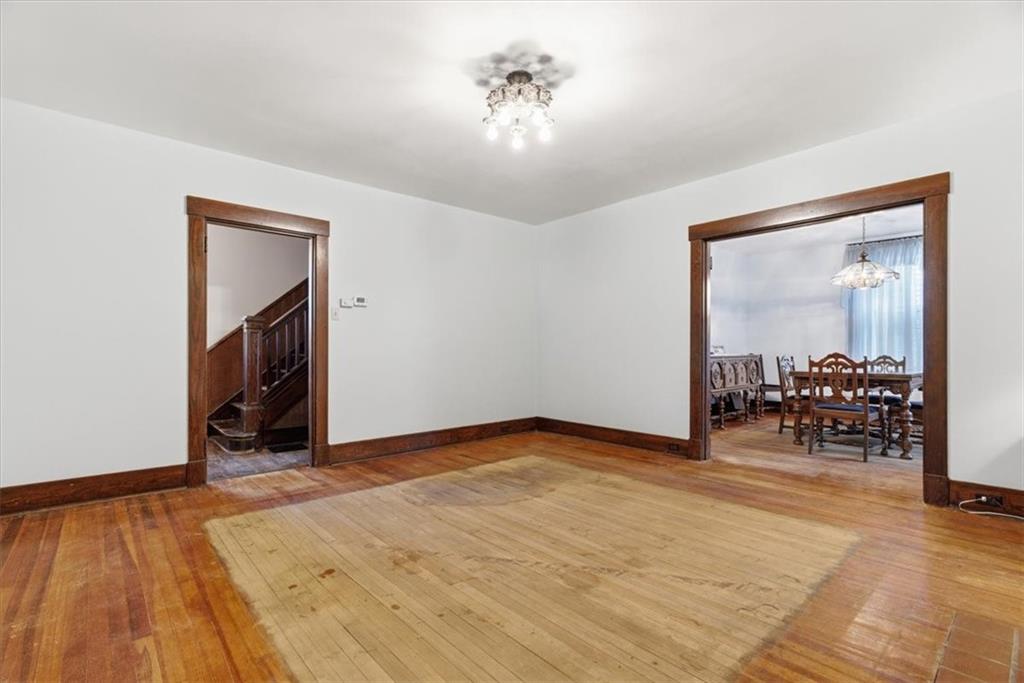 2375 East Beckert Avenue Pittsburgh, PA 15212 - Photo 8 of 28 a view of an empty room and window