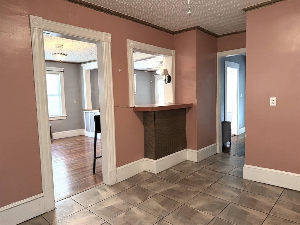 26 Byron Street Springfield, MA 01109 - Photo 18 of 41