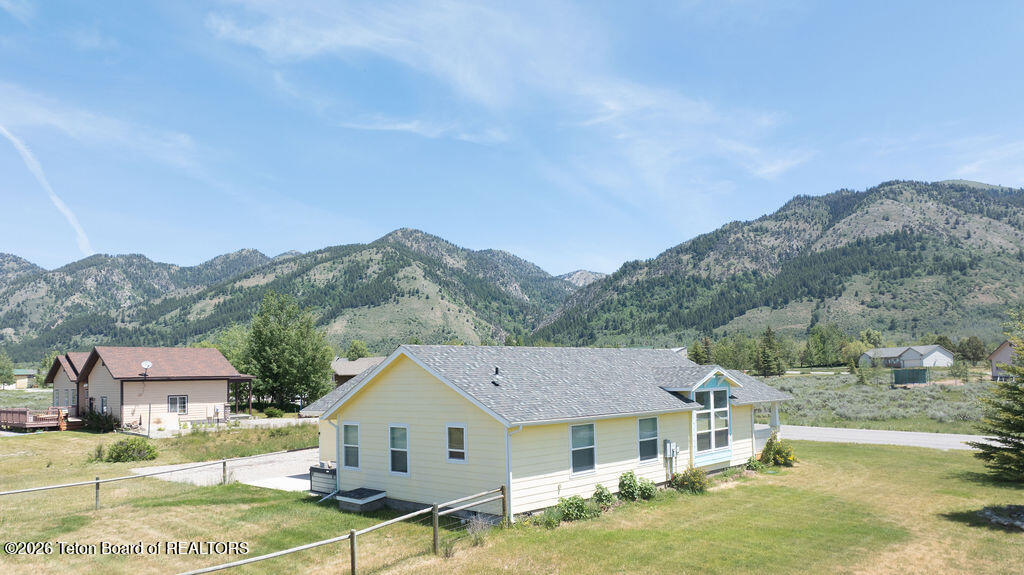 89 West Street Star Valley Ranch, WY 83127 - Photo 16 of 49 89WestStreetStarValleyRanch-6