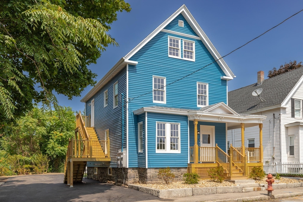 15 Gleason Street Methuen, MA 01844 - Photo 2 of 31