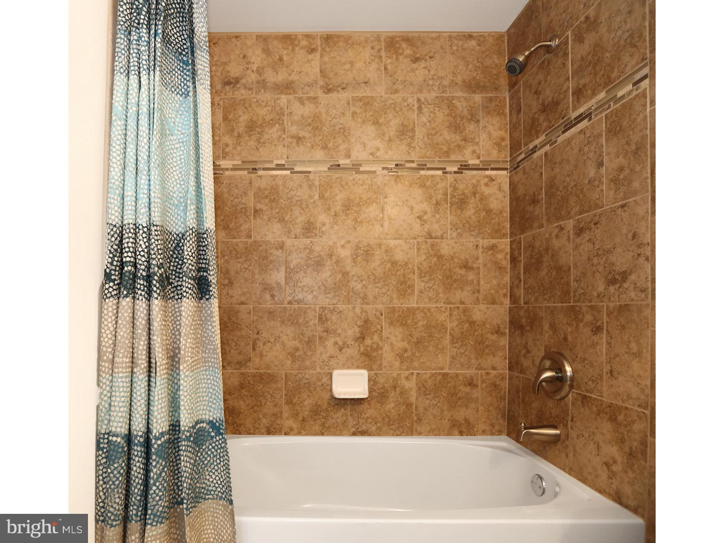 21 Goodrock Road Levittown, PA 19057 - Photo 10 of 15 Bathroom