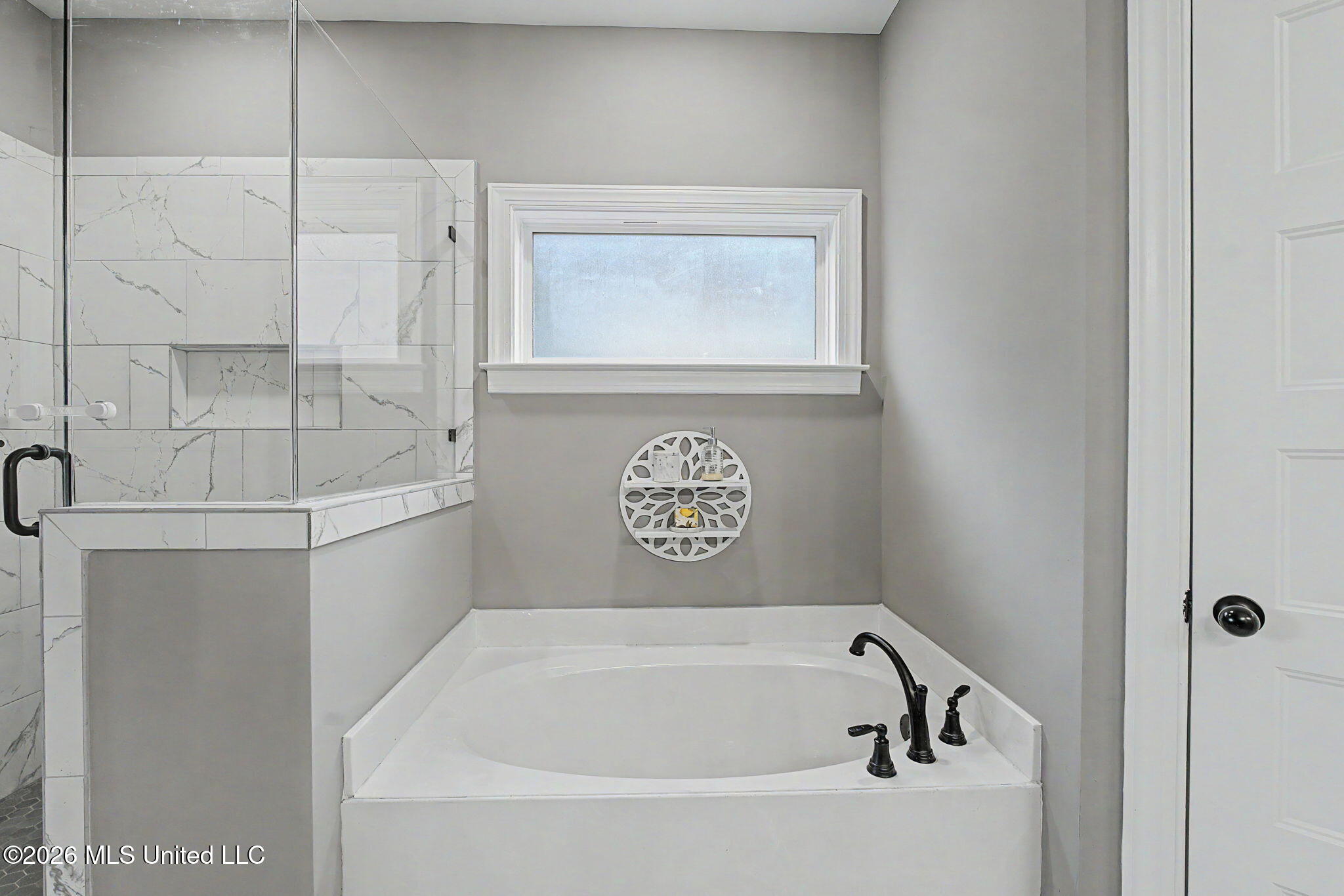 1614 Fall Gdn Drive Hernando, MS 38632 - Photo 27 of 56 Soaking Tub