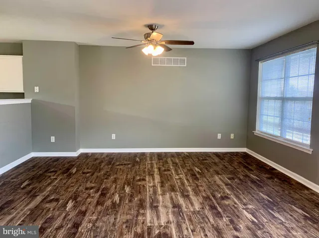 $2,250 | 351 Paradee Drive, Dover, DE 19904