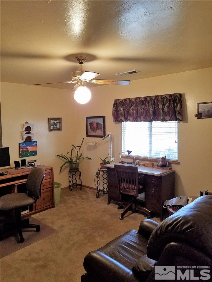 3700 Alcorn Road Fallon, NV 89406 - Photo 15 of 25 a workspace with furniture