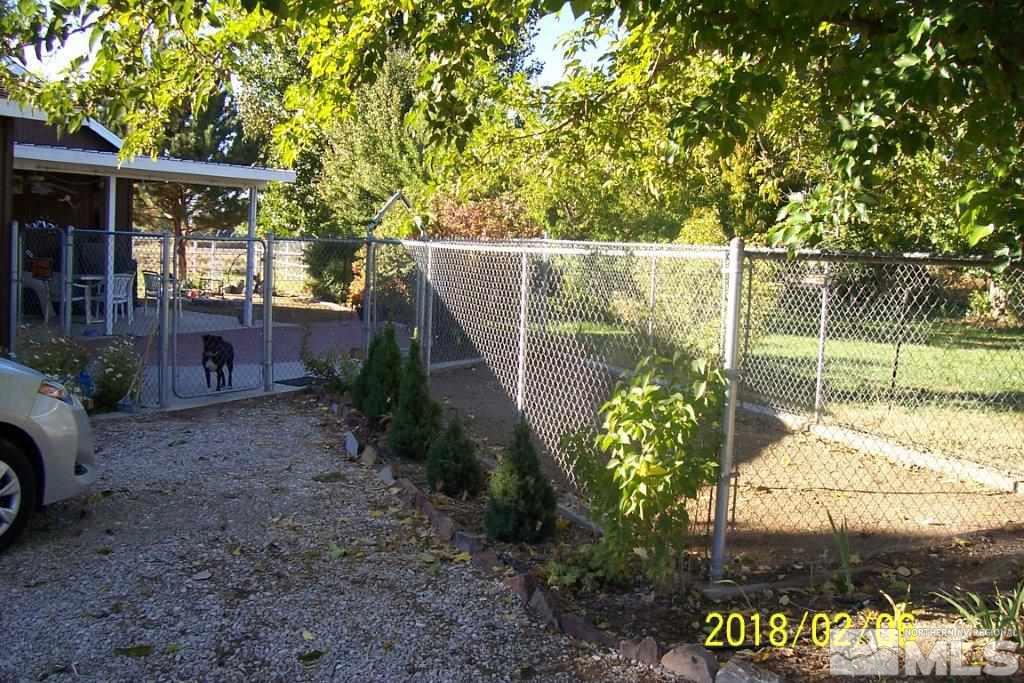 3700 Alcorn Road Fallon, NV 89406 - Photo 25 of 25 a backyard of a house with lots of green space