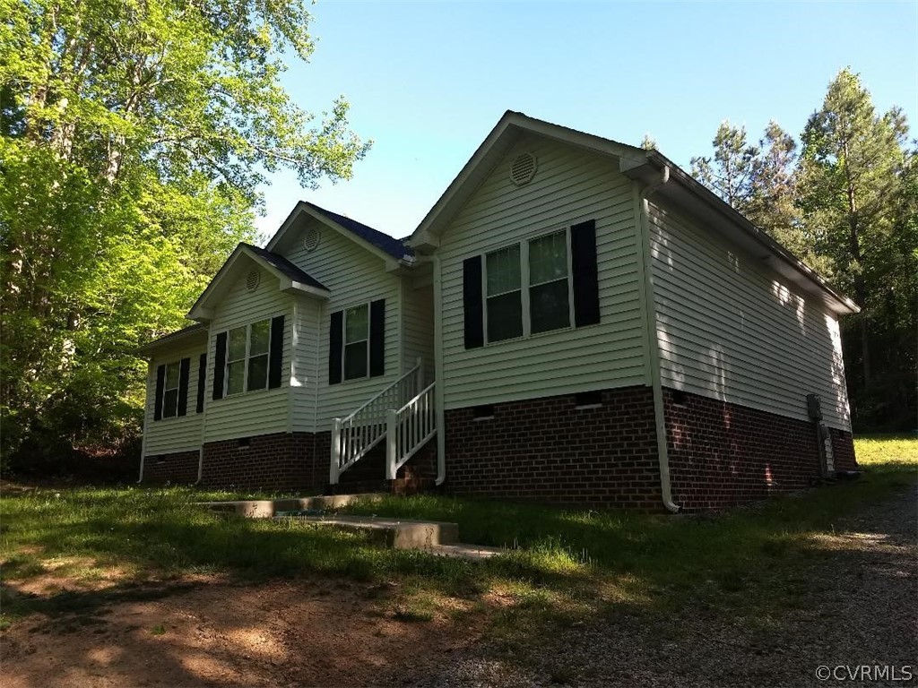 221 Beachcliff Road Blackstone, VA 23824 - Photo 1 of 1 Gallery Image 1