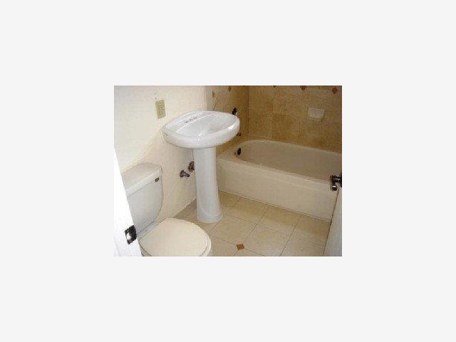 3601 Norfolk Road Fremont, CA 94538 - Photo 4 of 8 a bathroom with a sink toilet and bathtub