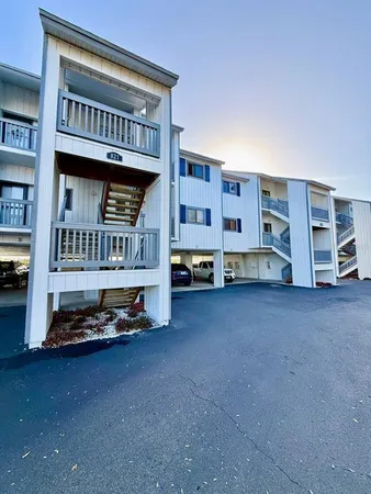 $2,000 | 821 Bahia Del Sol Drive, Unit C, Ruskin, FL 33570