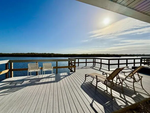 $2,000 | 821 Bahia Del Sol Drive, Unit C, Ruskin, FL 33570