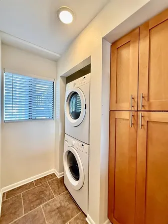 $2,000 | 821 Bahia Del Sol Drive, Unit C, Ruskin, FL 33570