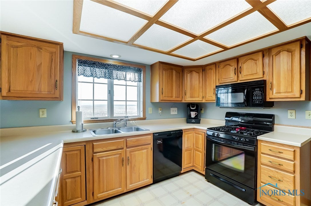 7692 Weston Road Custar, OH 43511 - Photo 7 of 39 Gallery Image 7