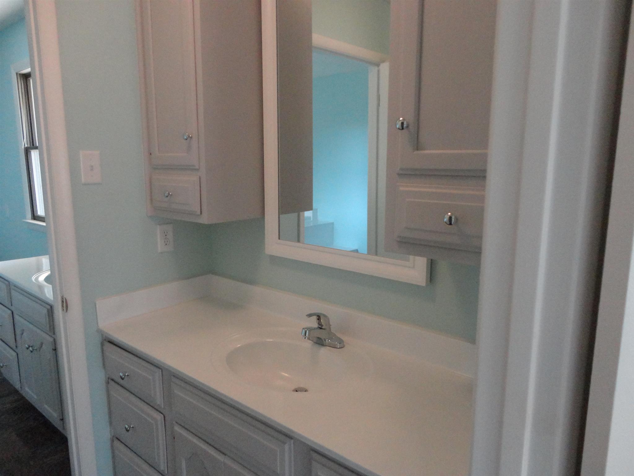 1665 Johnson Chapel Road Sparta, TN 38583 - Photo 14 of 26 bathroom