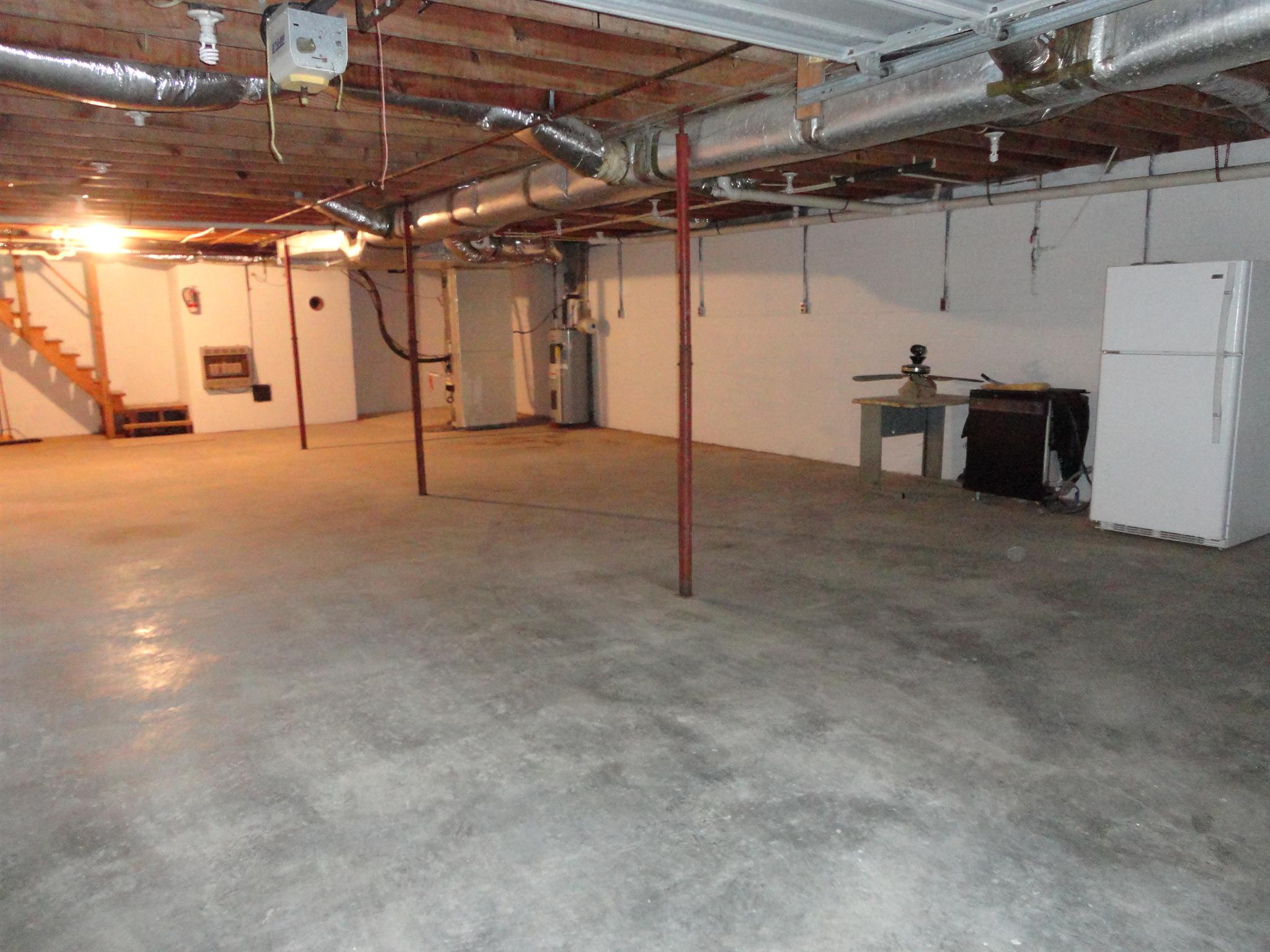 1665 Johnson Chapel Road Sparta, TN 38583 - Photo 20 of 26 Plenty of room for a man cave in this basement.