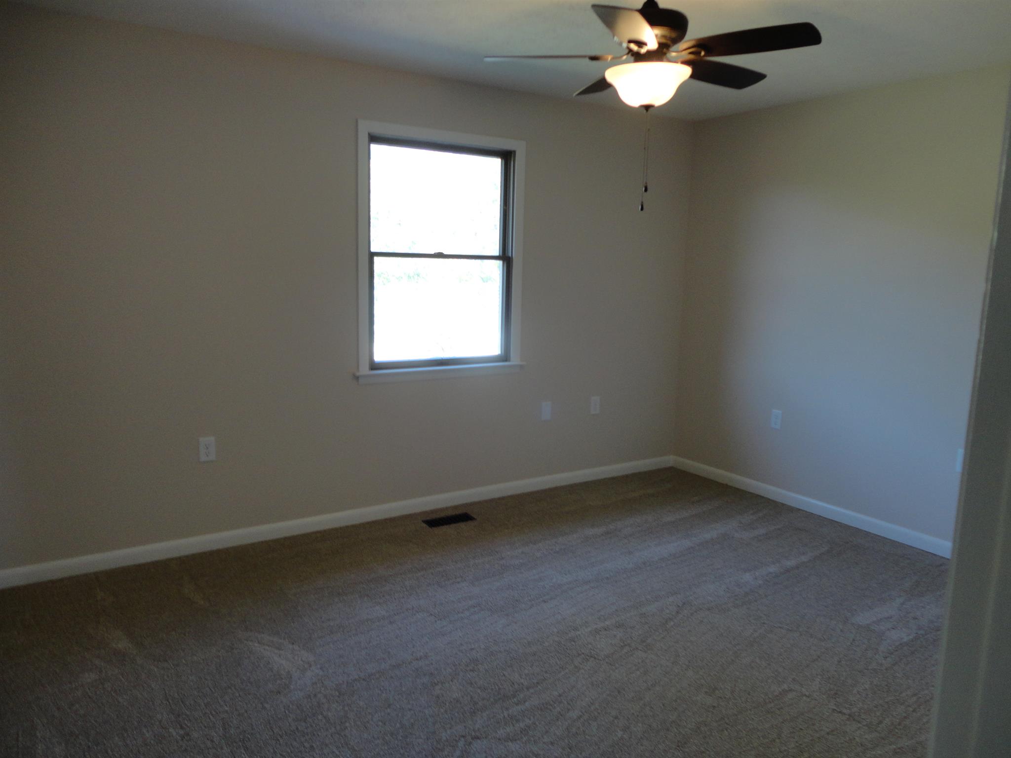 1665 Johnson Chapel Road Sparta, TN 38583 - Photo 8 of 26 Bedroom with carpet, ceiling fan