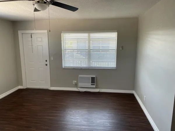 $1,525 | 1630 North 25th Avenue, Unit 12, Hollywood, FL 33020