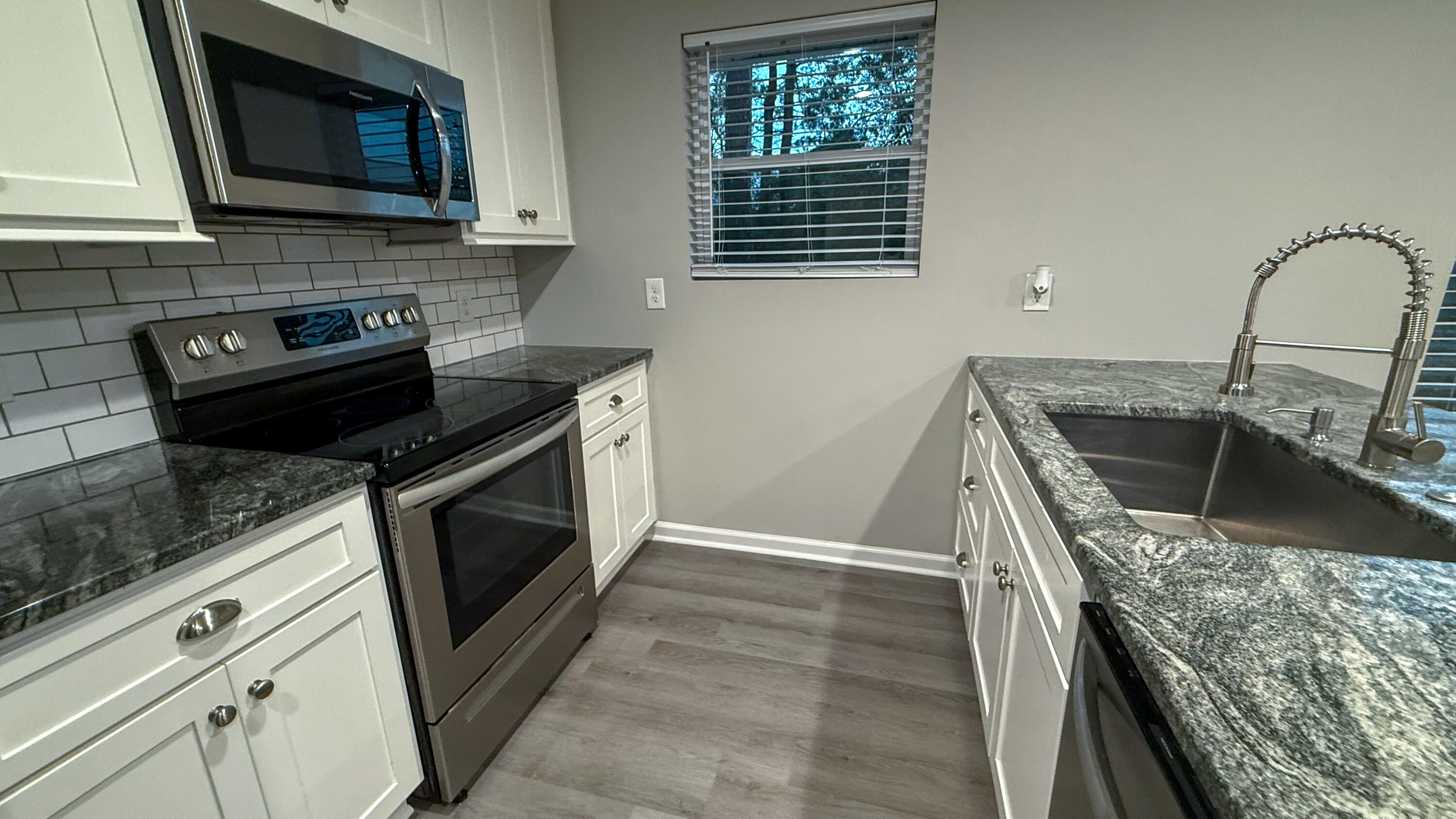 2046 Garnet Lane Aiken, SC 29803 - Photo 6 of 17 .