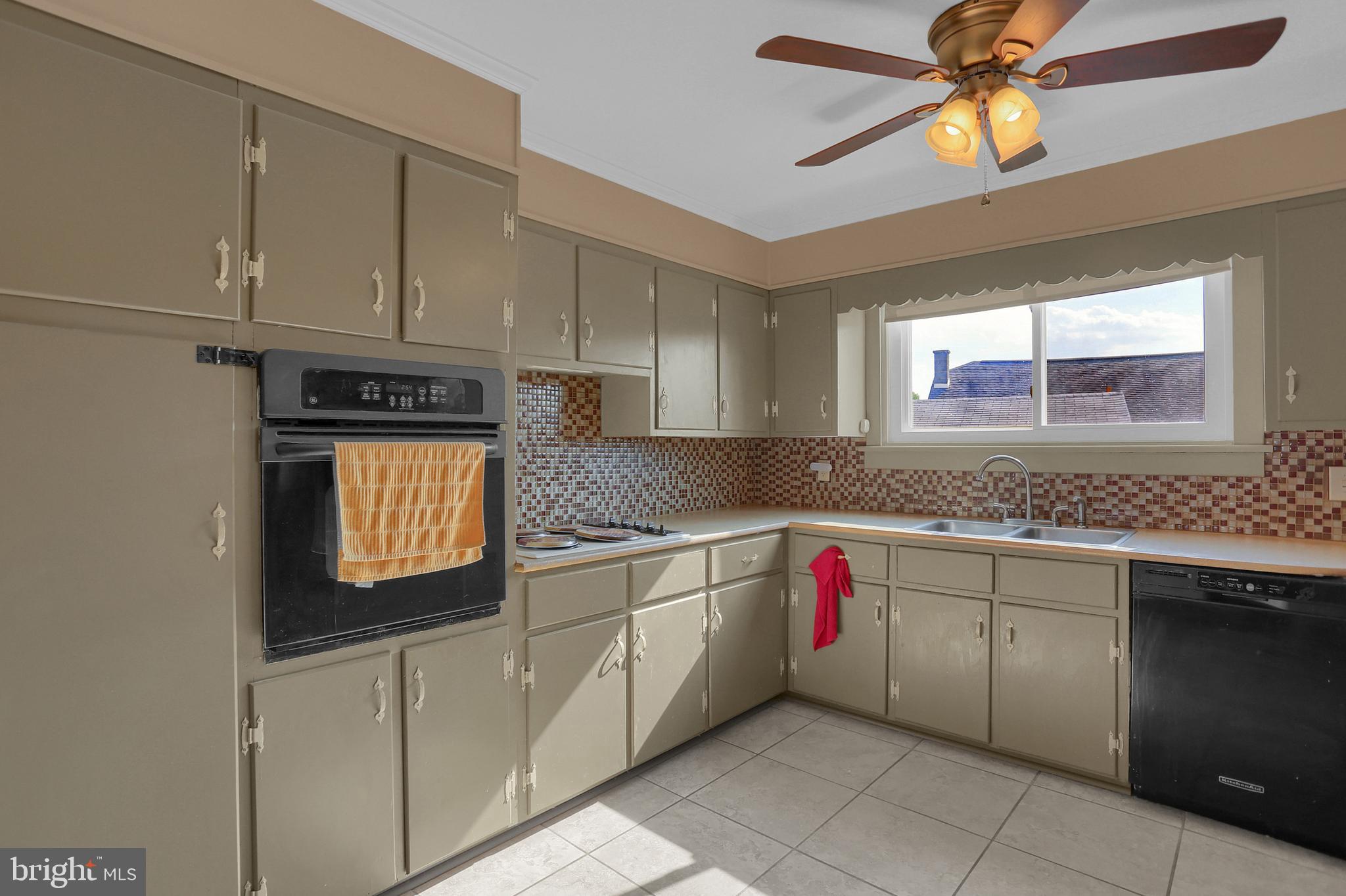 1557 Spring Road Carlisle, PA 17013 - Photo 13 of 32 Gallery Image 13