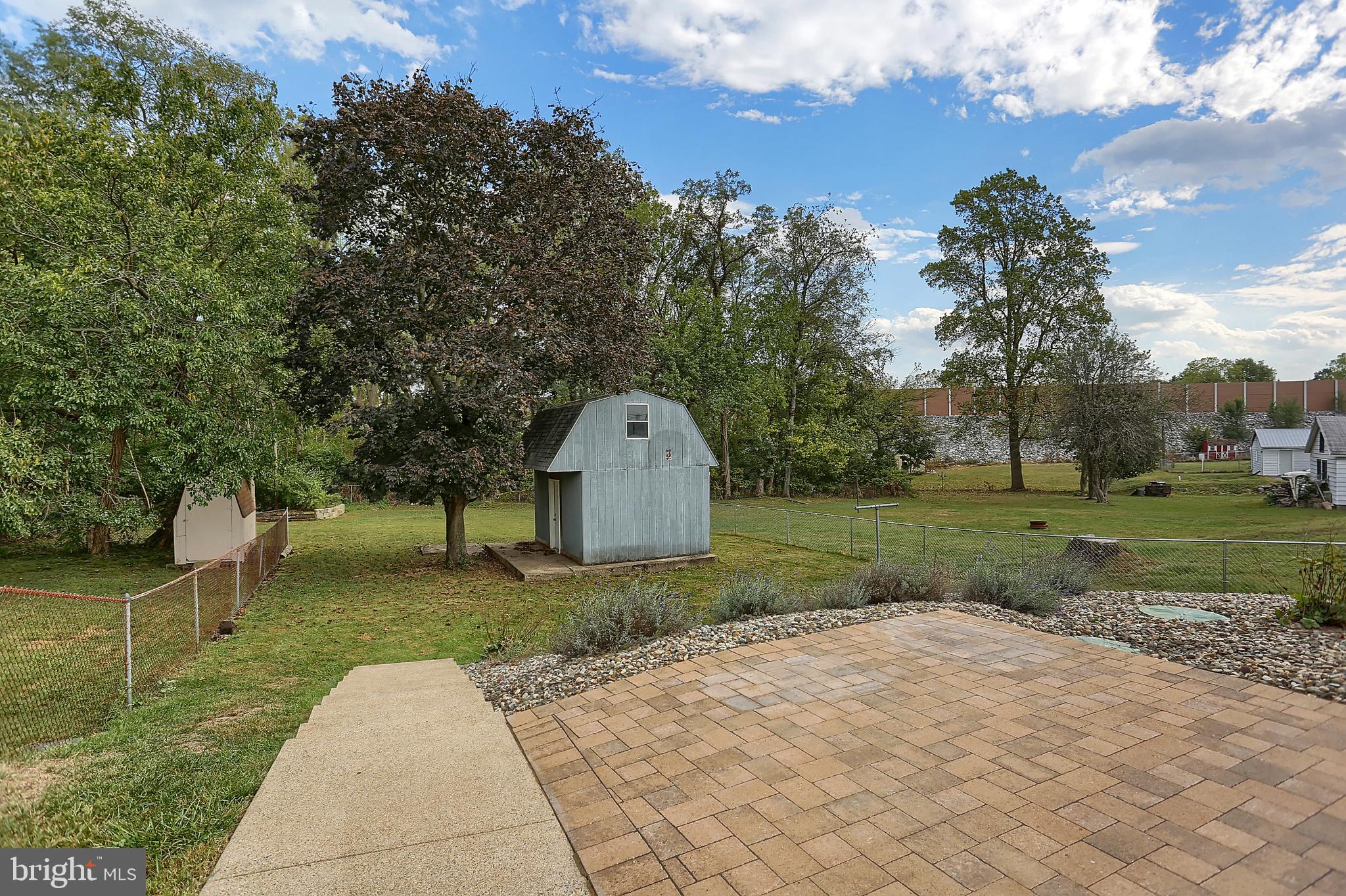 1557 Spring Road Carlisle, PA 17013 - Photo 6 of 32 Gallery Image 6