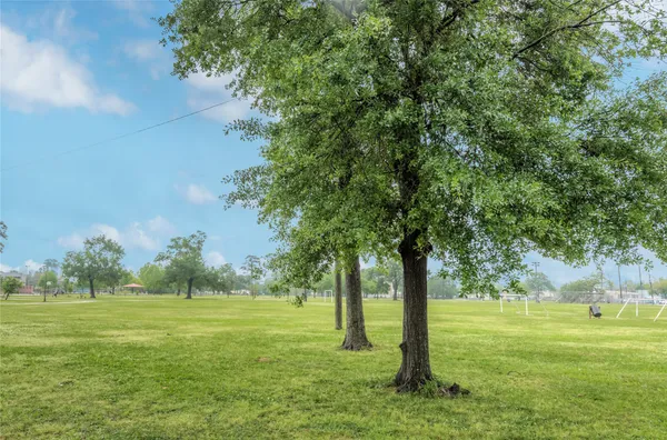 $2,150 | 1722 Redwing Bluff Drive, Houston, TX 77009