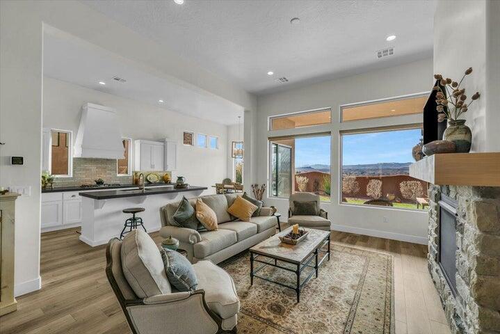 2139 Cougar Rock Circle, Unit 155 St. George, UT 84770 - Photo 5 of 23 Kachina Springs East photo #5