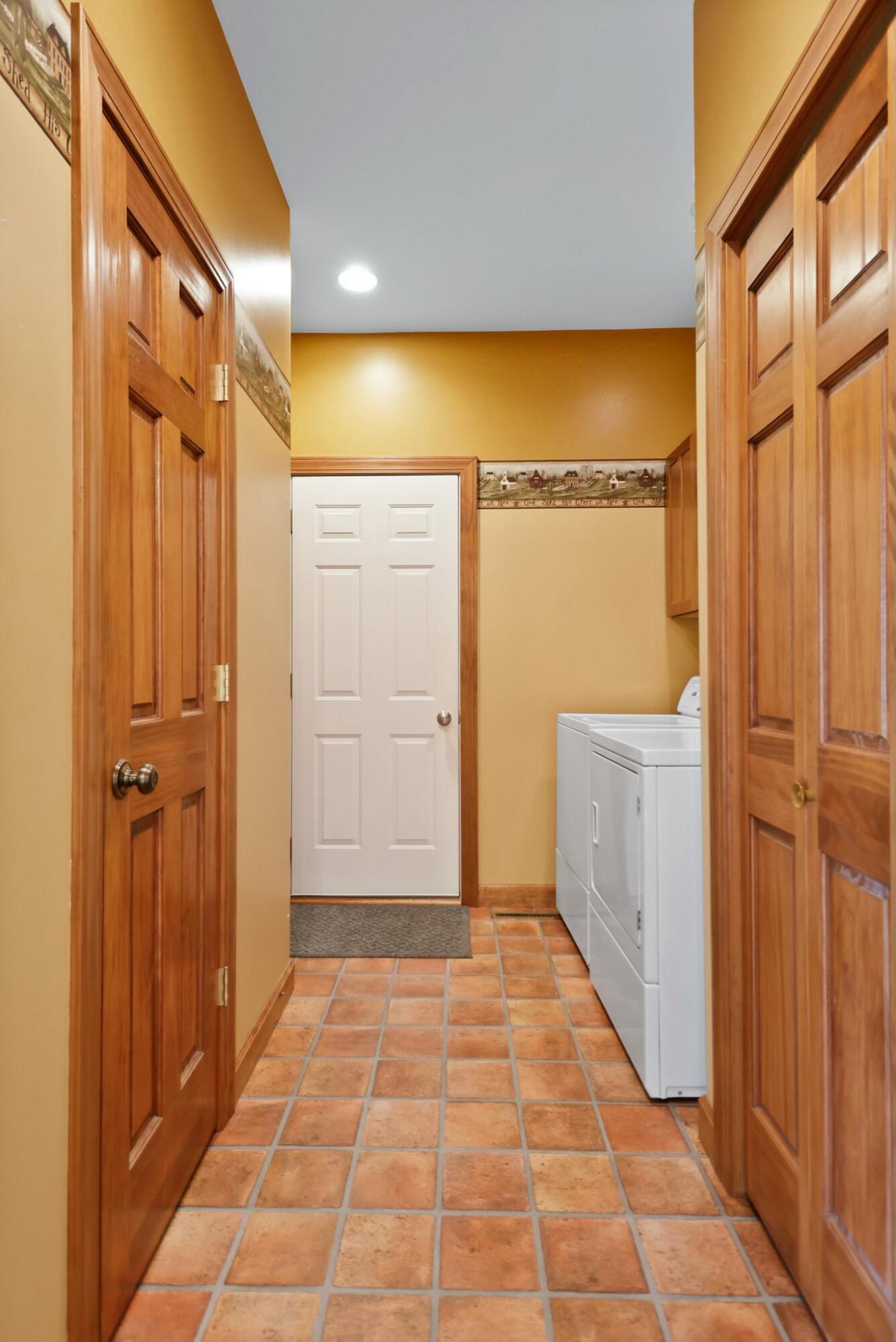 172 Lee Drive Kouts, IN 46347 - Photo 22 of 63 1336x2000