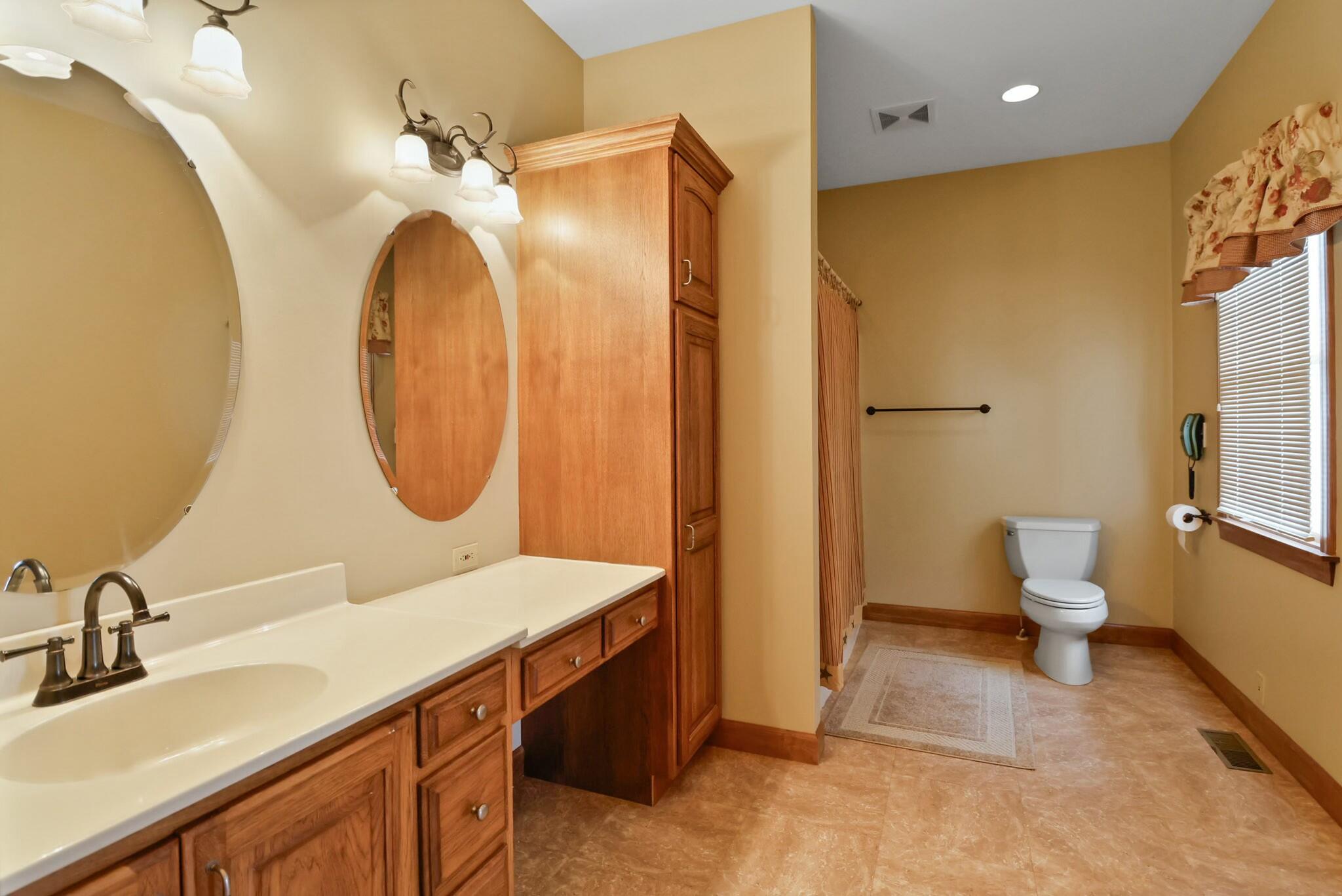 172 Lee Drive Kouts, IN 46347 - Photo 23 of 63 2048x1367