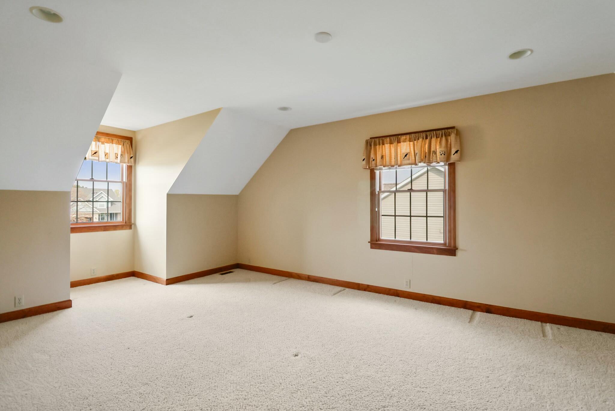 172 Lee Drive Kouts, IN 46347 - Photo 26 of 63 2048x1369