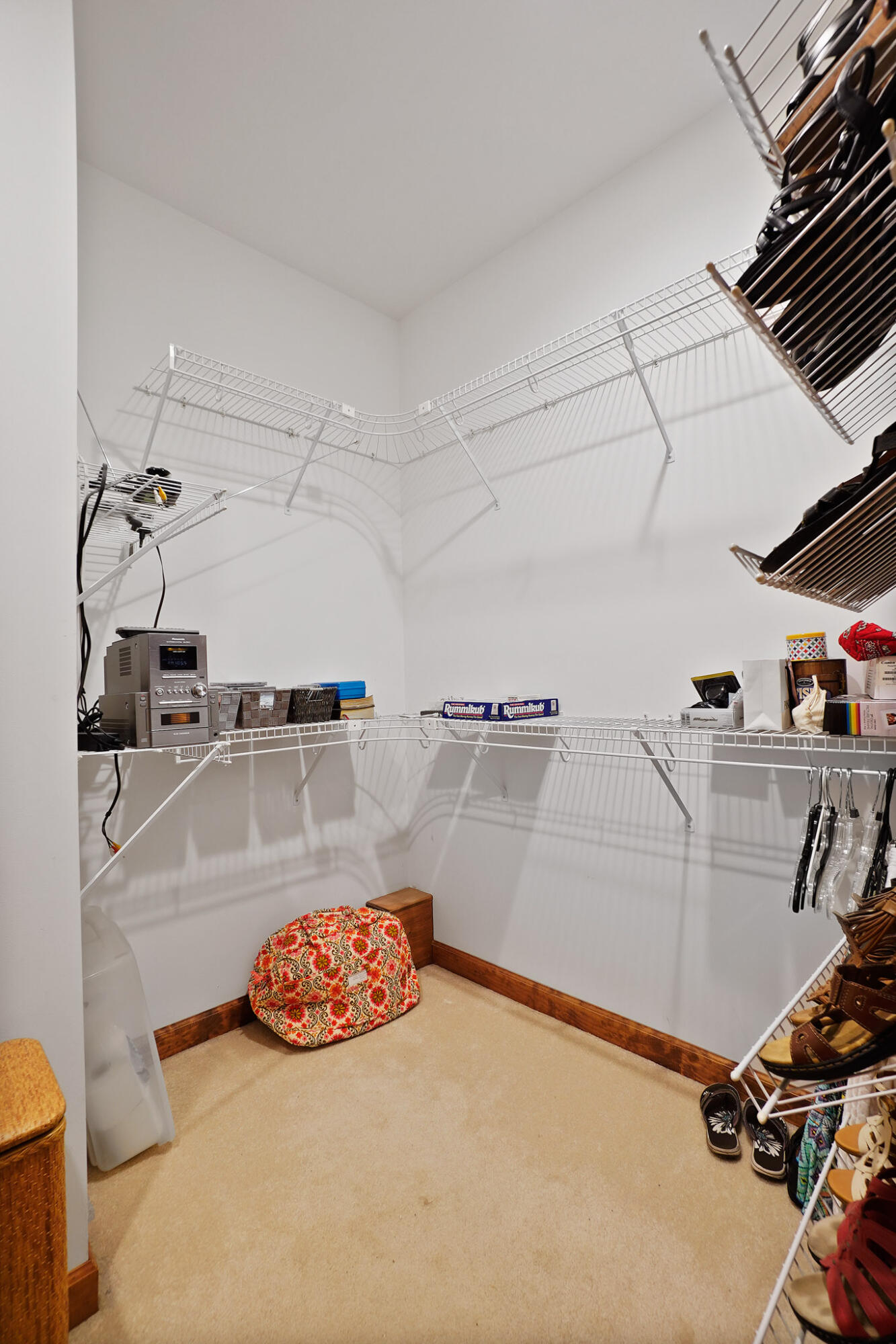 172 Lee Drive Kouts, IN 46347 - Photo 34 of 63 a view of a room with gym equipment