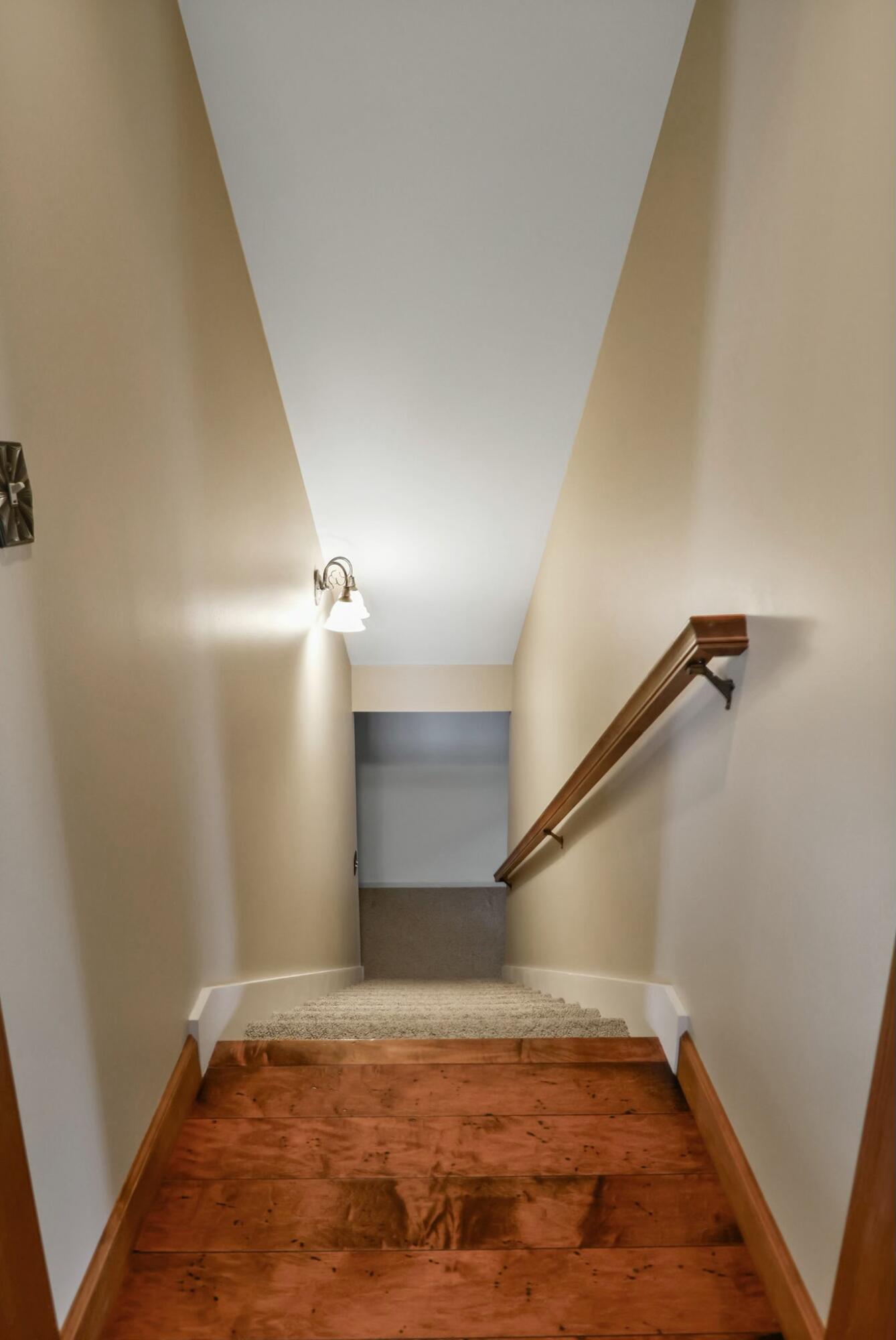 172 Lee Drive Kouts, IN 46347 - Photo 40 of 63 1338x2000