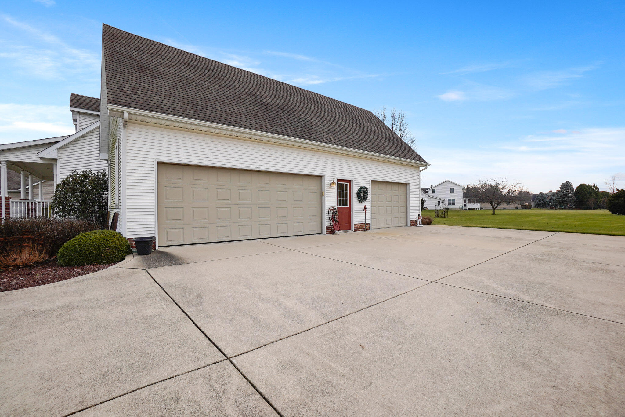 172 Lee Drive Kouts, IN 46347 - Photo 46 of 63 2048x1365