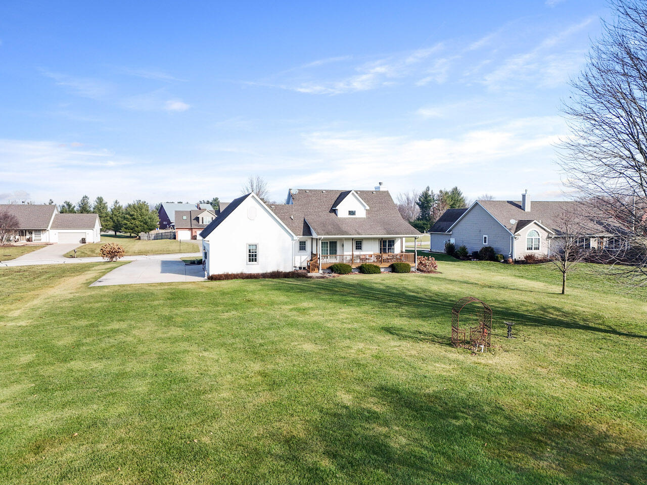 172 Lee Drive Kouts, IN 46347 - Photo 49 of 63 1280x960