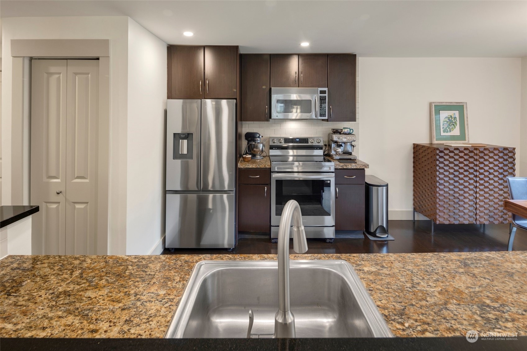 23015 Edmonds Way, Unit A115 Edmonds, WA 98020 - Photo 7 of 31 Gallery Image 7