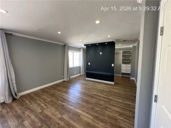 $2,137 | 8848 Hampton Green Avenue, Las Vegas, NV 89129