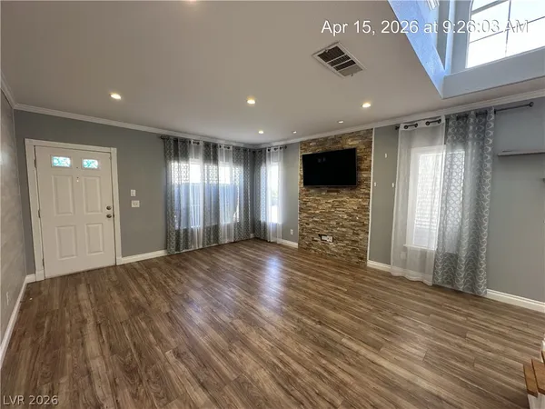 $2,137 | 8848 Hampton Green Avenue, Las Vegas, NV 89129