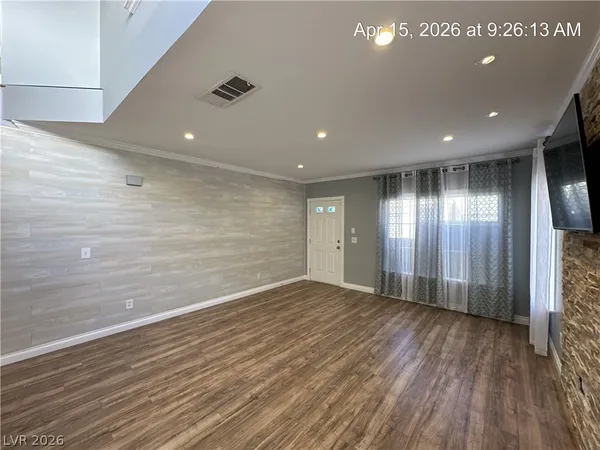 $2,137 | 8848 Hampton Green Avenue, Las Vegas, NV 89129