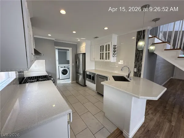 $2,137 | 8848 Hampton Green Avenue, Las Vegas, NV 89129