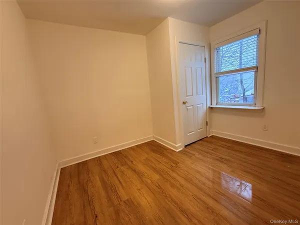 $1,995 | 35 East Avenue, Unit 1, Middletown, NY 10940