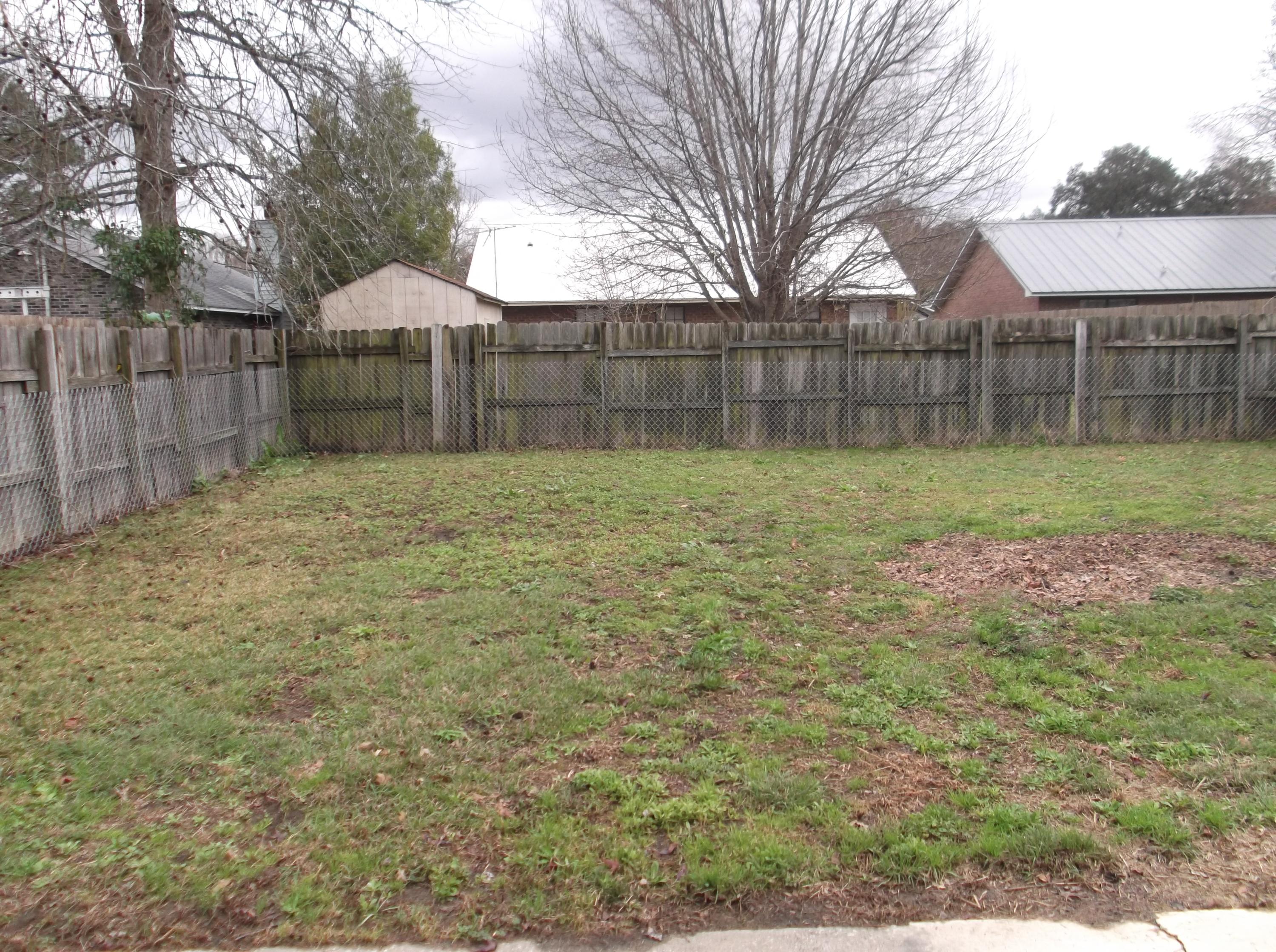 1011 Douglas Wayne Road Summerville, SC 29486 - Photo 3 of 23 yard 1