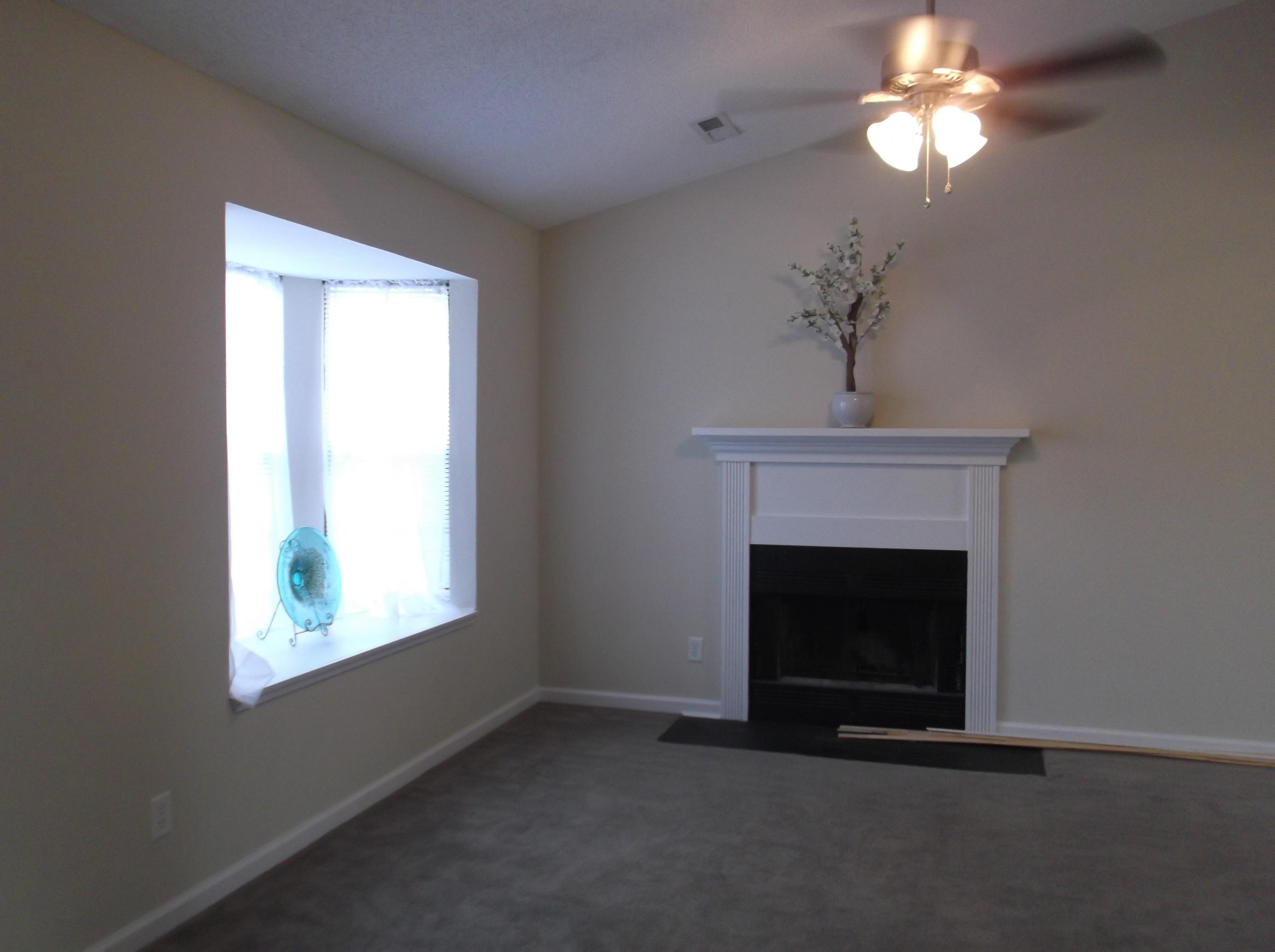 1011 Douglas Wayne Road Summerville, SC 29486 - Photo 6 of 23 family/living room